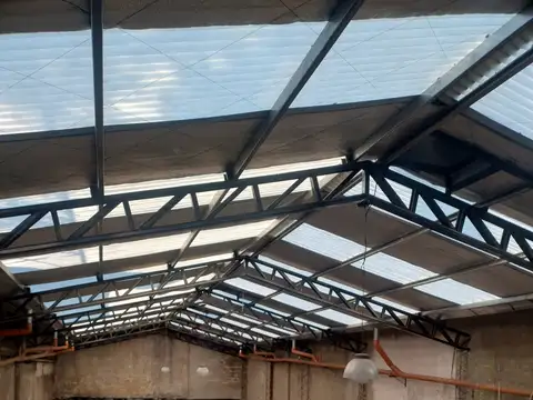 Galpon en Alquiler 29  mts Fondo