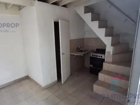 Depto Tipo Casa Monoambiente con 1 baño