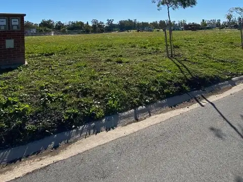 Terreno en Venta en Pilar Del Este - Santa Sofia, USD 23.000