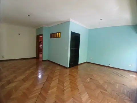 Depto Tipo Casa en Venta de 5 ambientes