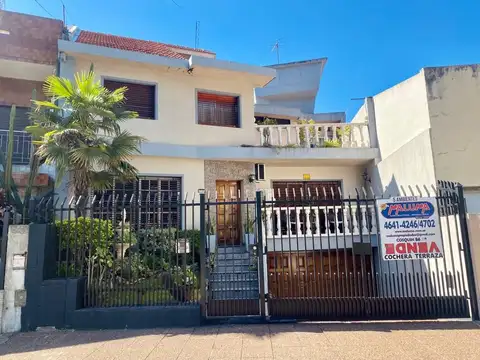 Casa - Venta - Argentina, Capital Federal - Av. gral Paz 11824