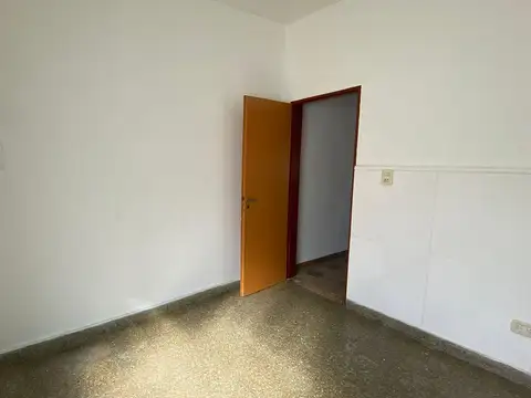 Depto Tipo Casa en Venta con 2 cocheras