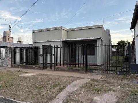 Casa en Parque San Martín con Lote de 350 m² y Excelente Ubicación
