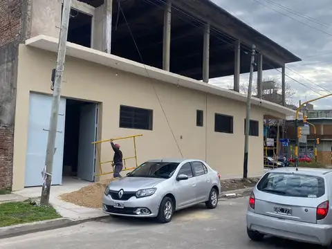 GALPON CON LOCAL EN ESQUINA DE 190MTS
