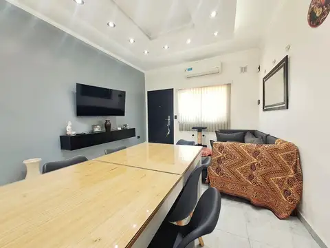 Depto Tipo Casa en Venta en Lanus Oeste, USD 120.000