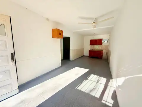 Depto Tipo Casa en Alquiler de 3 ambientes