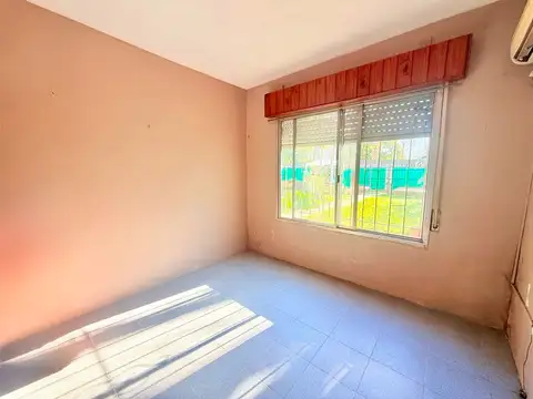 Depto Tipo Casa en Alquiler con 1 cocheras