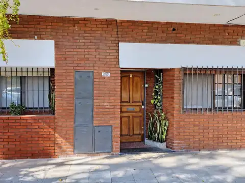Muy buen Ph frente planta baja con patio