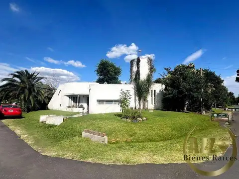 Casa en venta de 3 dormitorios c/ cochera en Zelaya