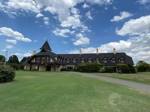 Casa en Venta con 4 cocheras