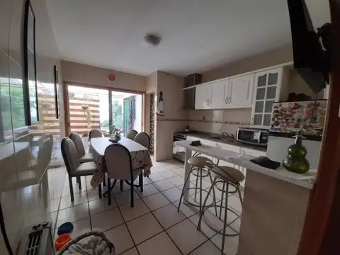 Casa en Venta en Castelar, USD 150.000