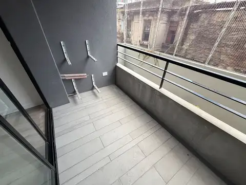 Argañarás 100, Piso 1