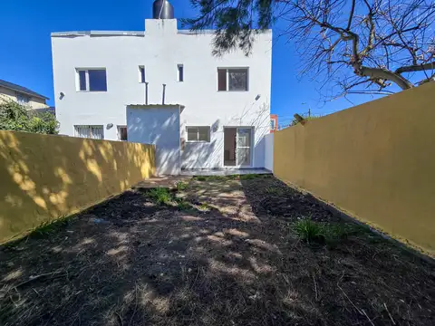 Dúplex 3 amb. parque y ent. para auto FINANCIAN - Punta Mogotes