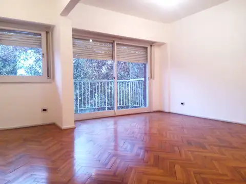Alquiler departamento 4 amb al frente c/ Cochera - c/ balcon corrido
