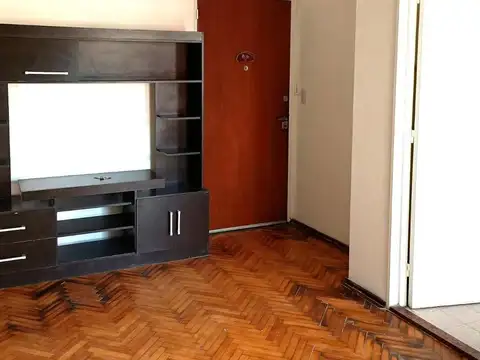 Av. San Juan 3800, Piso 9