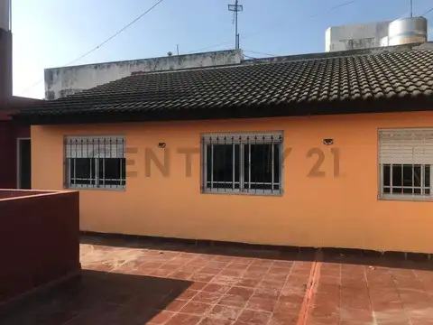 Depto Tipo Casa en Venta de 4 ambientes