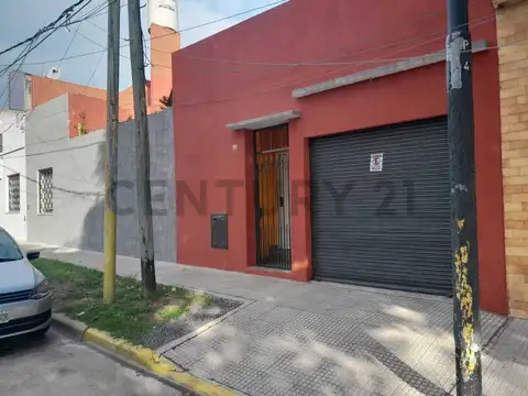 VENTA PH EN VILLA LUGANO CON GARAGE PATIO Y TERRAZA PROPIA