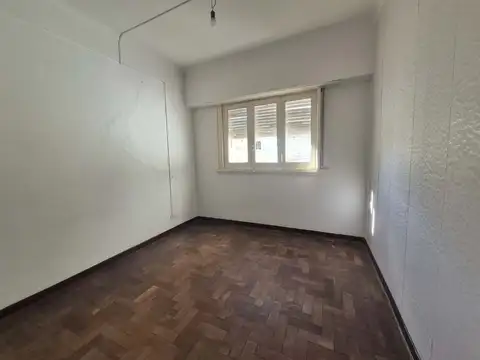 Depto Tipo Casa en Alquiler 46 años