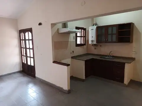 Casa en Alquiler en Parque General Belgrano, USD 630