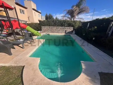 Venta de casa 6 ambientes en Haras Maria Victoria