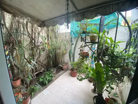 Casa 6 ambientes con 1 baño