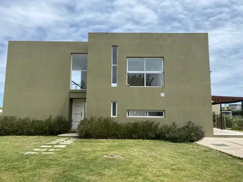 Casa en Venta en El Cantón - Barrio Puerto, USD 210.000