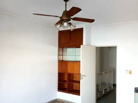 Depto Tipo Casa 4 ambientes con 1 baño