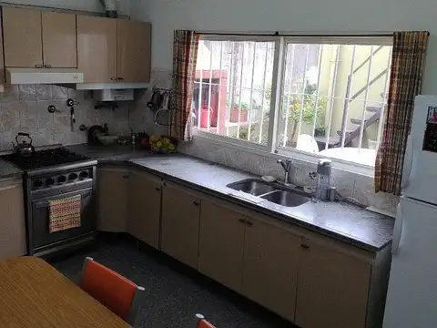Depto Tipo Casa en Alquiler al Suroeste