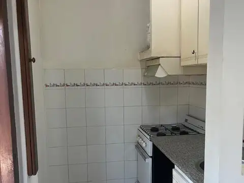 Ovidio Lagos 700, Piso 1