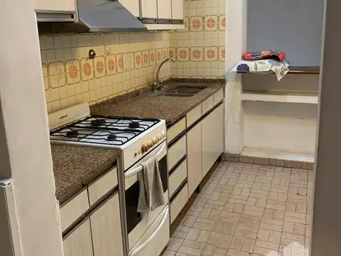 Casa en Alquiler con 1 cochera