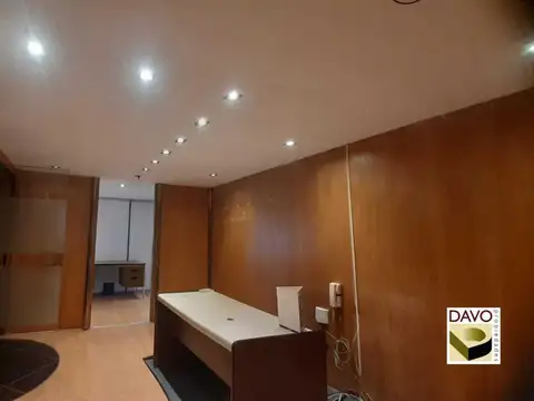 Oficina en Alquiler al Este
