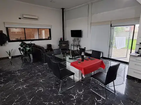 Casa en Venta en Lisandro Olmos Etcheverry, USD 95.000
