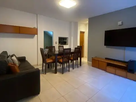 HERMOSO DOS AMBIENTES CON JARDIN Y ESCRITORIO - VILLA CRESPO