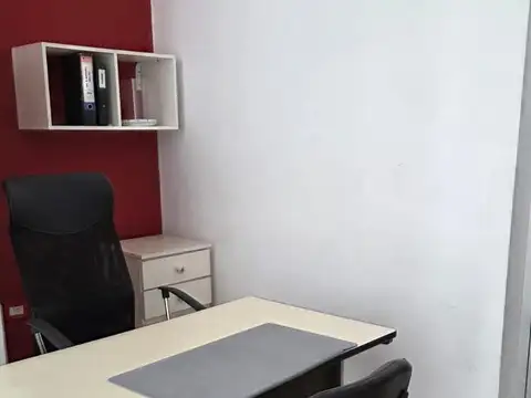 Oficina en Alquiler en Centro, $ 650.000