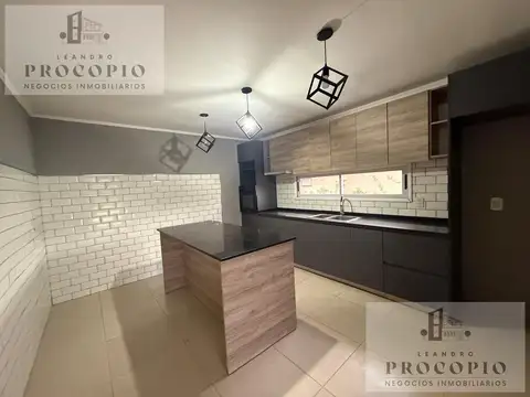 Casa en Alquiler de 3 dormitorios