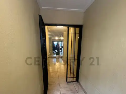 Emilio Mitre 1700, Piso 4