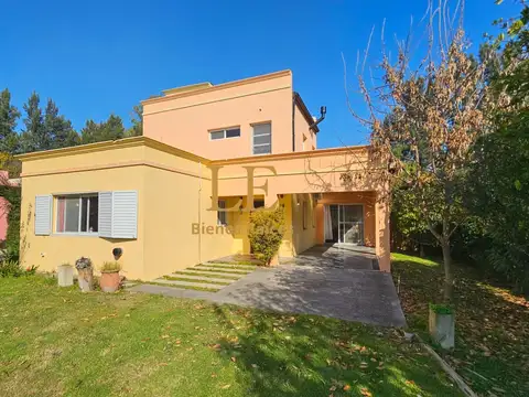 Casa 3 ambientes con 3 baños