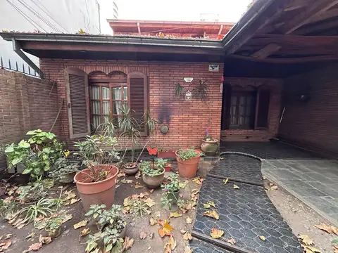 Depto Tipo Casa en Venta 45 años
