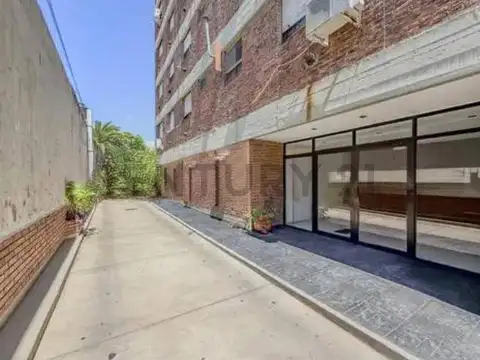 33 e 17 y 18 1100, Piso 0