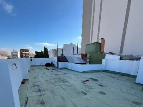 Avenida Nazca 800, Piso 0