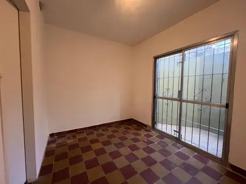 Depto Tipo Casa 3 ambientes con 1 baño