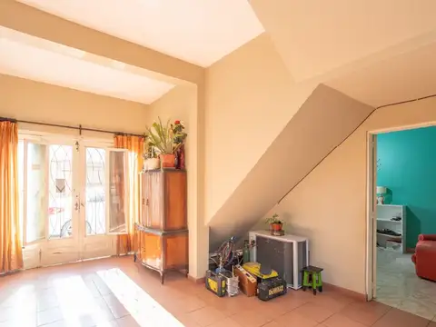 Depto Tipo Casa en Venta de 4 ambientes