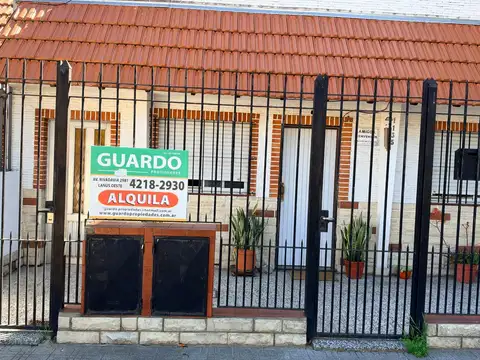 casa al frente de 3 amb con amplio patio