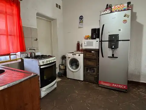 Casa 3 ambientes con 1 baño
