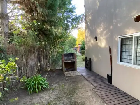 Excelente complejo de 4 UF en venta!  OPORTUNIDAD 