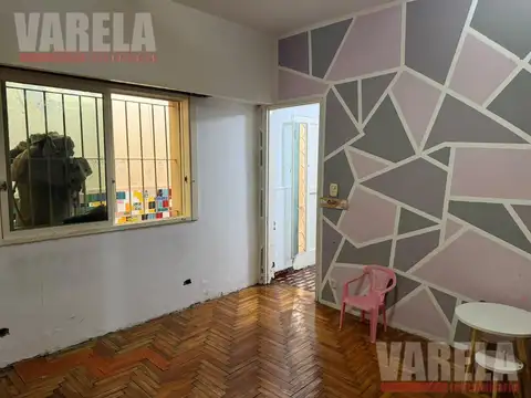Casa en Venta 4 amb. C/Terraza y Garage- Pasaje Dr. F Desiderio Davel 580 - Caballito. u$s 225.000