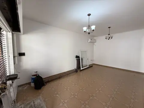 Casa en Alquiler en Ramos Mejía, $ 1.470.000