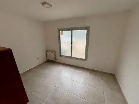Venta de Housing 3 dormitorios. complejo con pileta. Asador. Jardin.