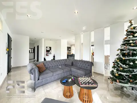 Casa en Venta en Santa Rita, USD 245.000