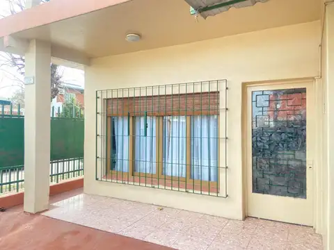 CASA 4 AMBIENTES EN VENTA MERLO PARQUE Y QUINCHO